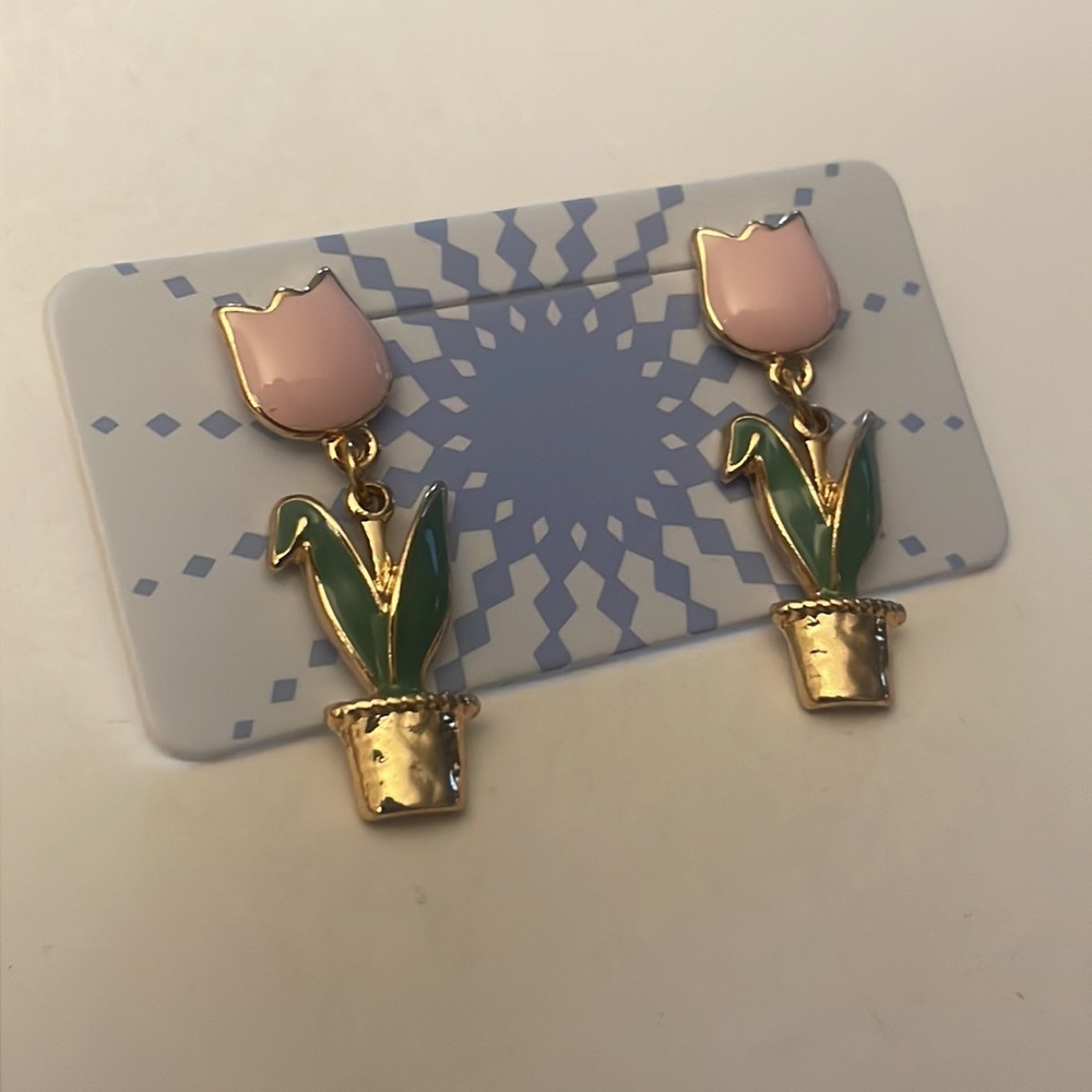 ModCloth Tulip earrings